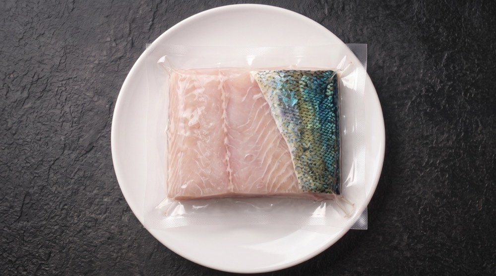 Mahi-mahi avec peau